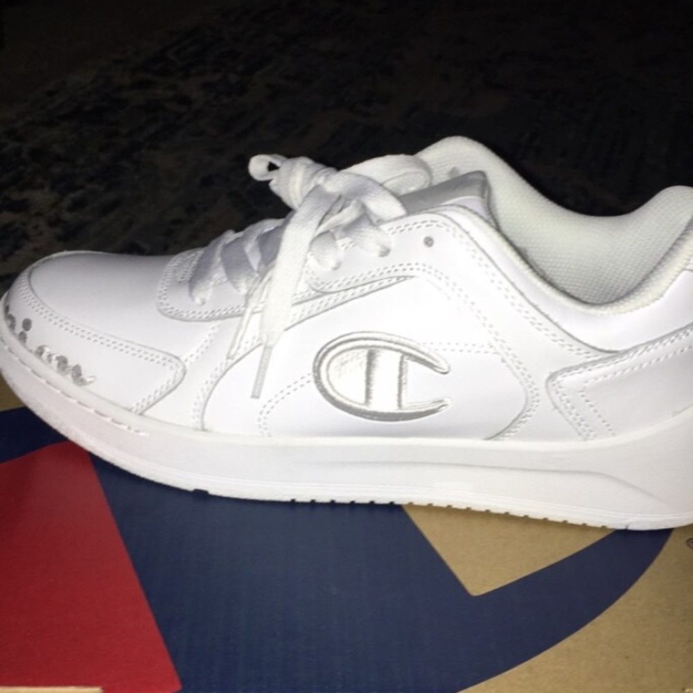 Shoes - Picture 2 of 4